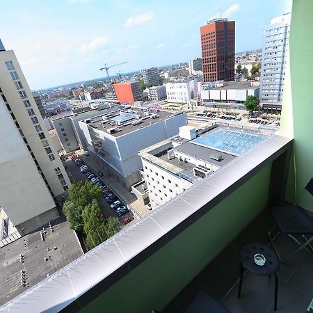 Orion Downtown Apartment By Pinpoint Lodž Exteriér fotografie